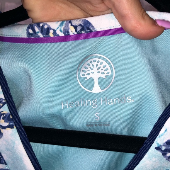 Healing Hands Purple Label Grosgrain Ribbon V-neck Scrub Top - Picture 9 of 15